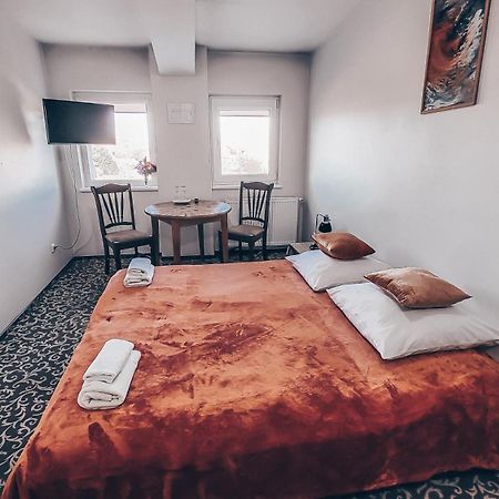Pervaza Hotel Panevezys Bagian luar foto