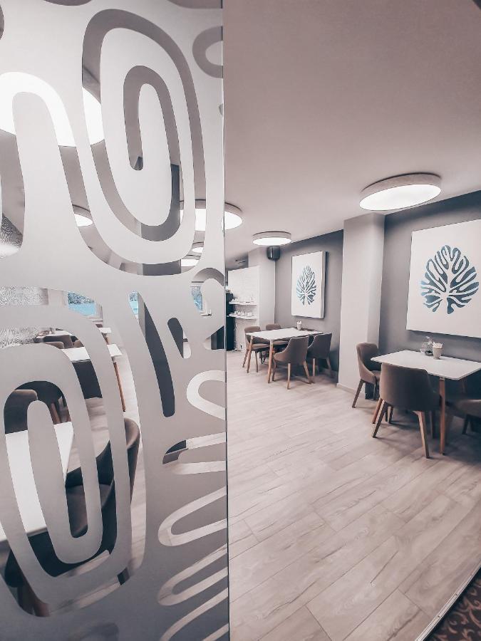 Pervaza Hotel Panevezys Bagian luar foto