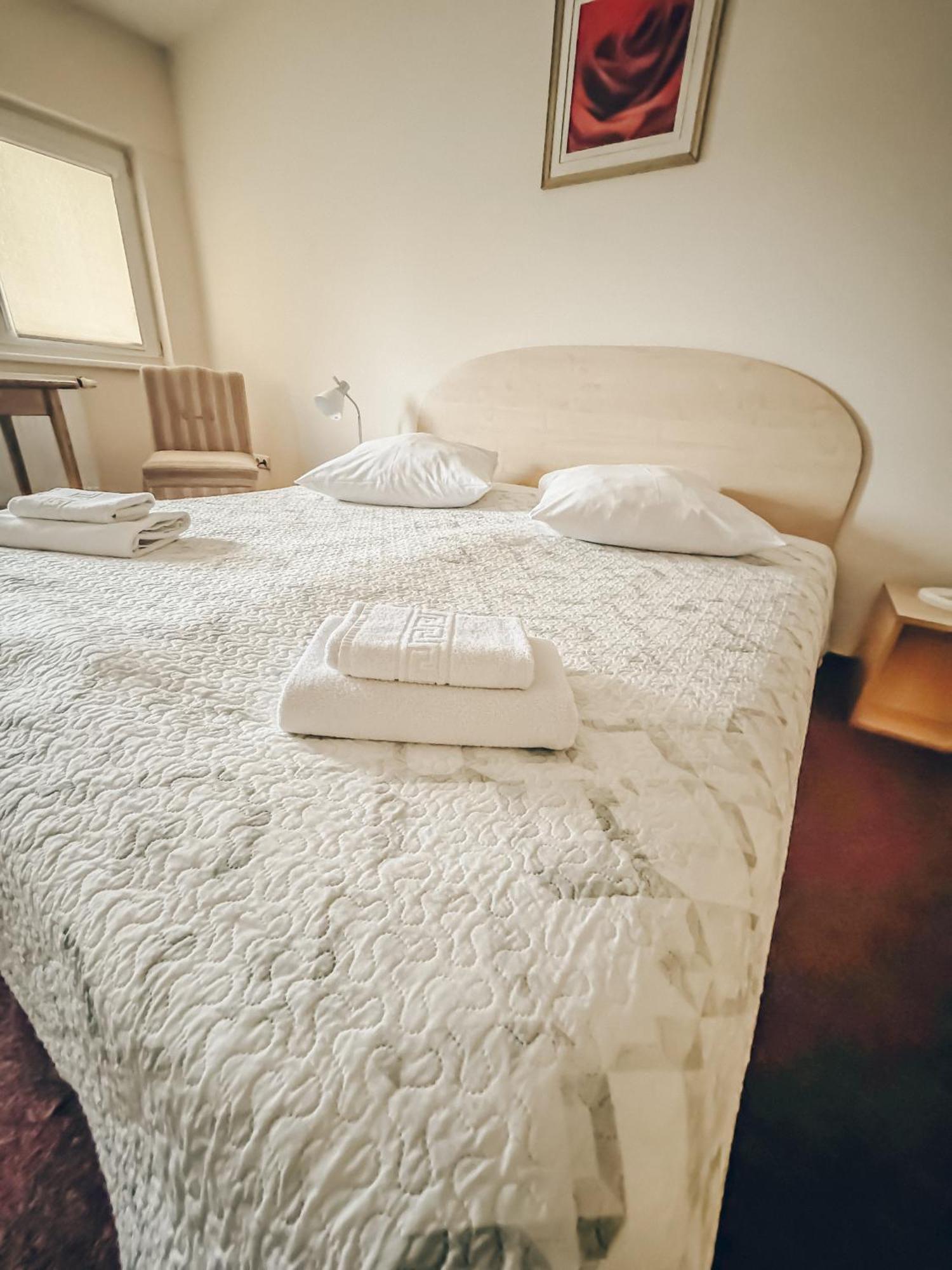 Pervaza Hotel Panevezys Bagian luar foto