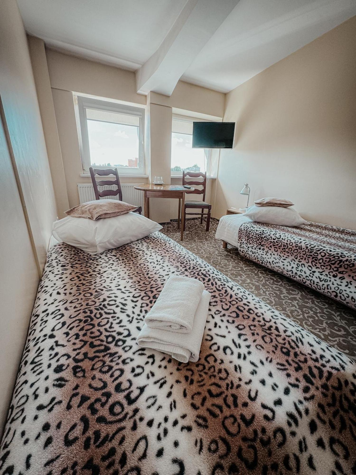 Pervaza Hotel Panevezys Bagian luar foto