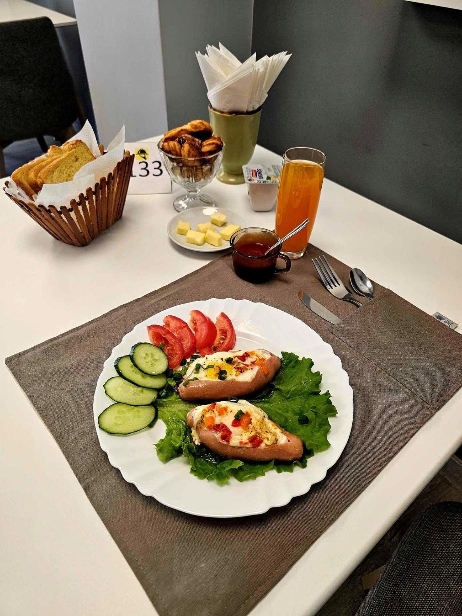 Pervaza Hotel Panevezys Bagian luar foto