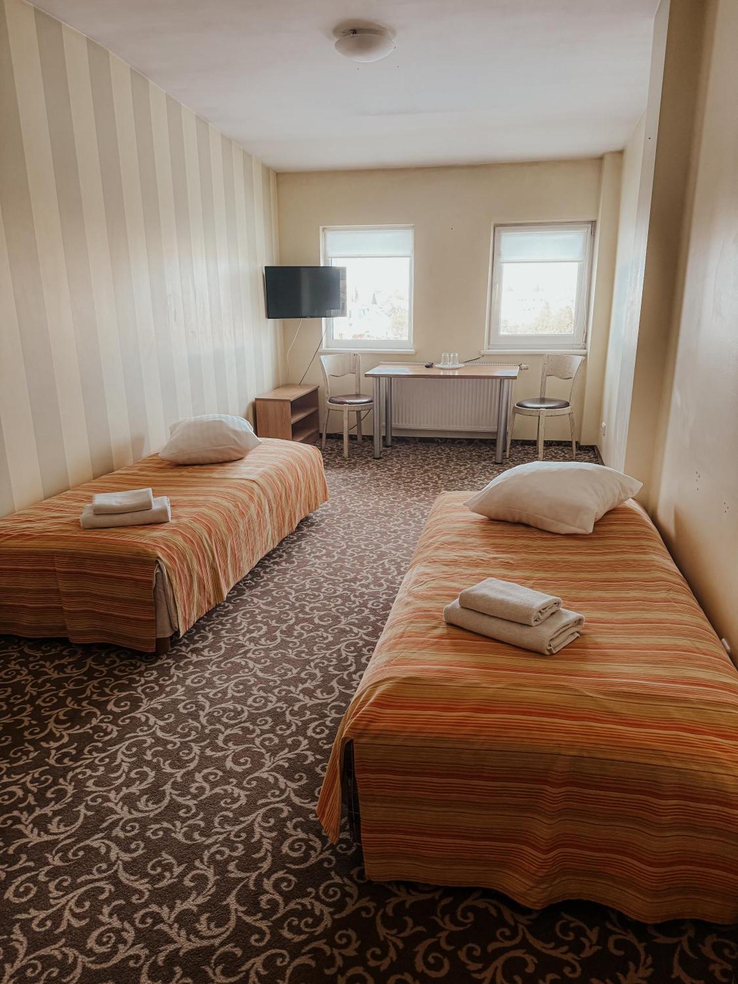 Pervaza Hotel Panevezys Bagian luar foto